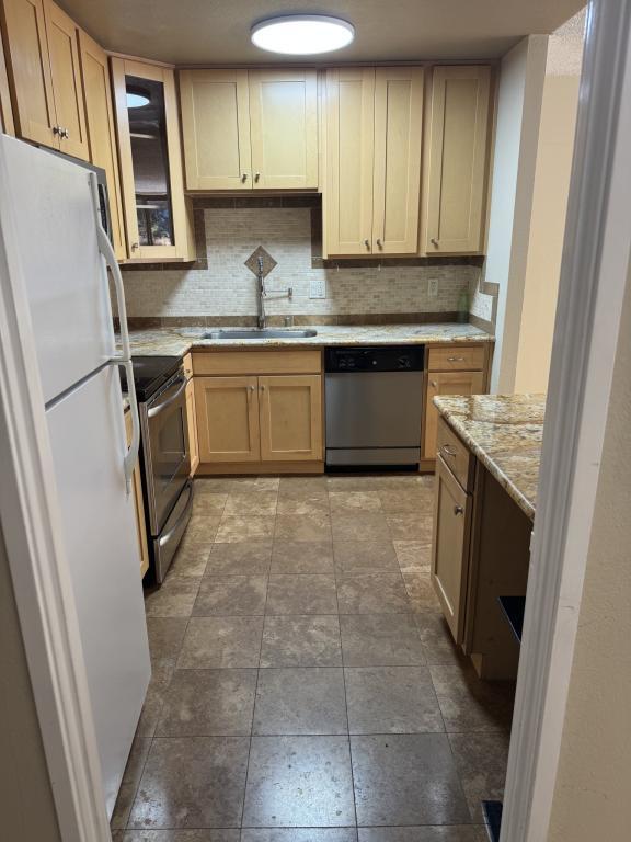 555 Pierce St Albany, CA 94706 photo 4