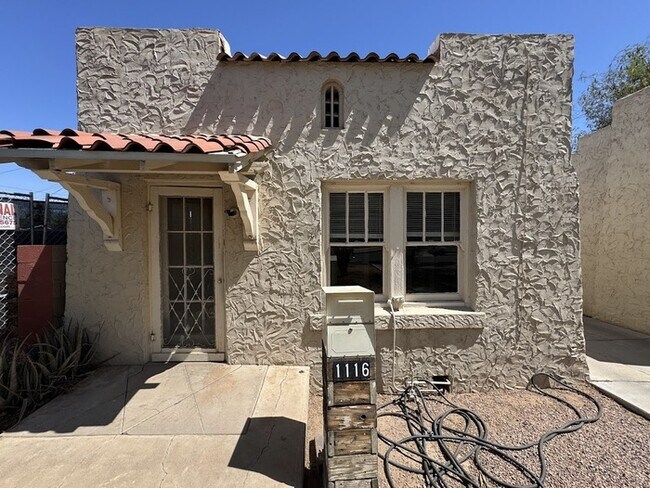 1116 E Portland St Phoenix, AZ 85006 photo 2