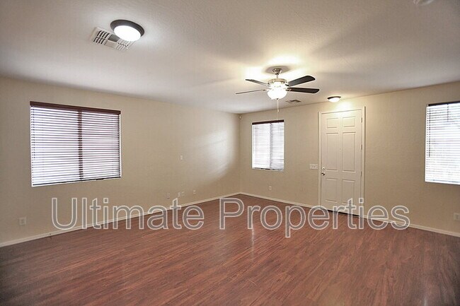 10012 W Kingman St Tolleson, AZ 85353 photo 4