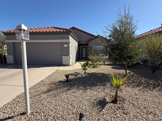 15876 W Alpine Ridge Dr Sun City, AZ 85374 photo 2