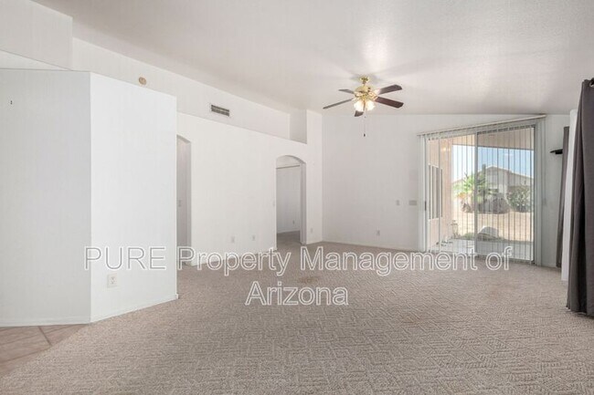 11530 W Pronghorn Ct Surprise, AZ 85378 photo 3