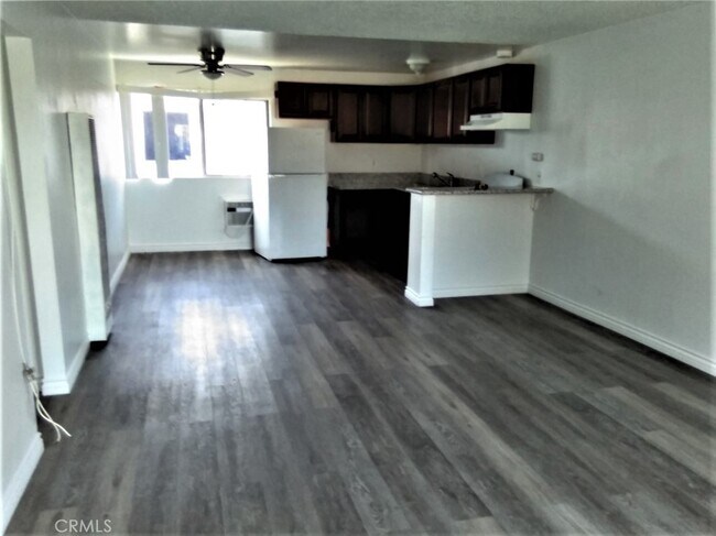 1724 Crofton Ln Escondido, CA 92027 photo 3