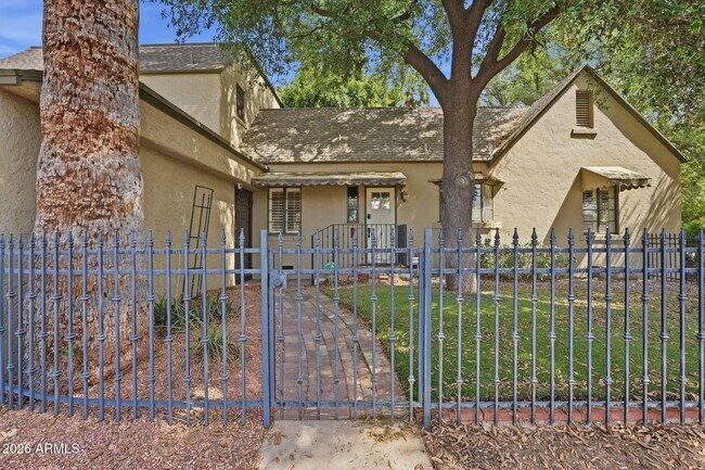 1238 W Coronado Rd Phoenix, AZ 85007 photo 2