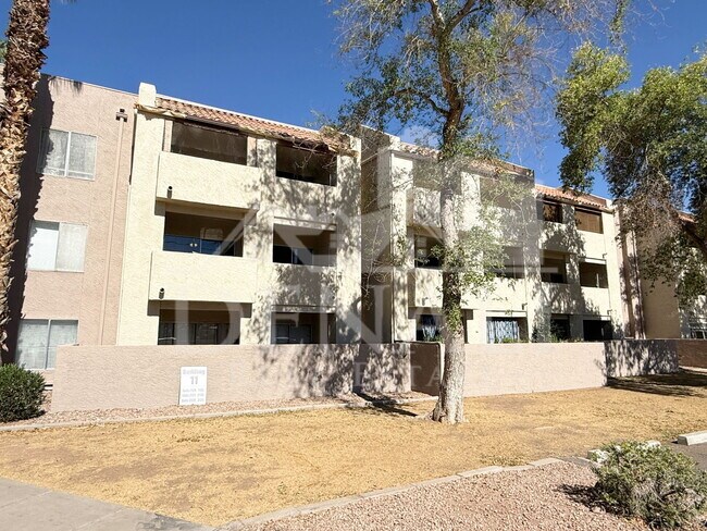 540 N May Mesa, AZ 85201 photo 2