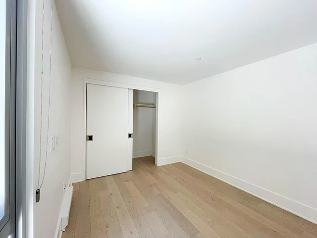 1075 Market St San Francisco, CA 94103 photo 3