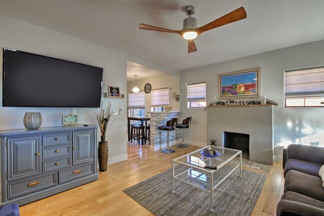 1002 E Palm Ln Phoenix, AZ 85006 photo 2