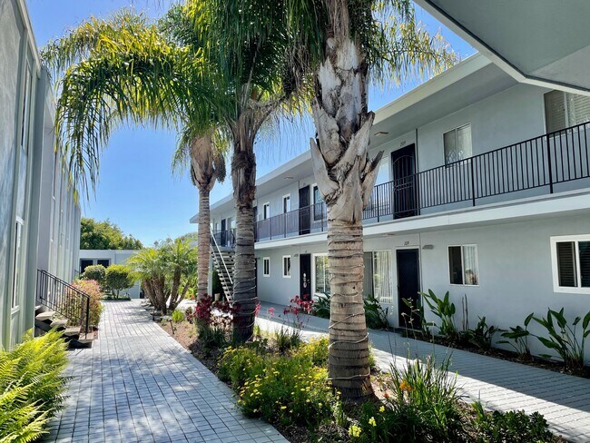 4750 Noyes St San Diego, CA 92109 photo 5