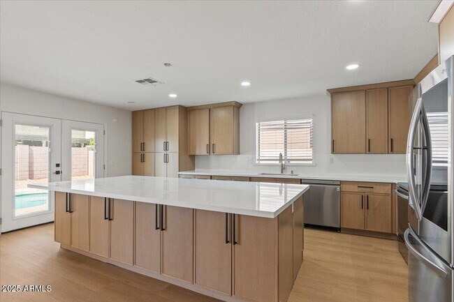 2289 W Hayden Peak Dr San Tan Valley, AZ 85144 photo 5