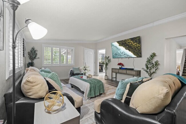 10150 Sierra Madre Rd Spring Valley, CA 91977 photo 2