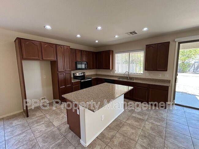3911 S 100th Glen Tolleson, AZ 85353 photo 3