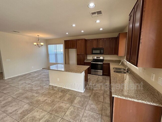 3911 S 100th Glen Tolleson, AZ 85353 photo 4