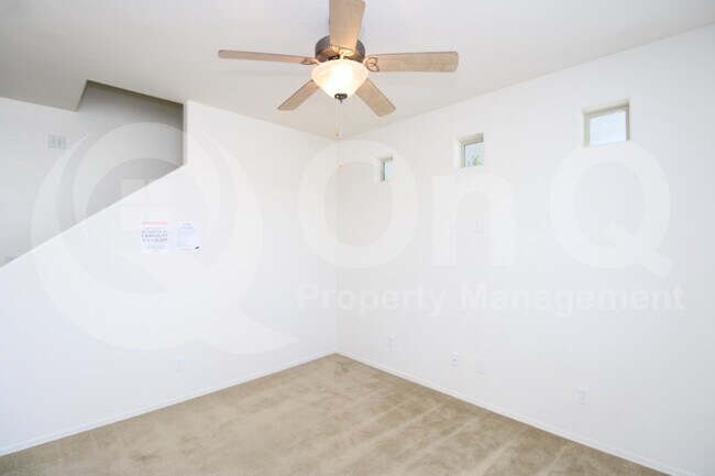 2614 N 73rd Dr Phoenix, AZ 85035 photo 4