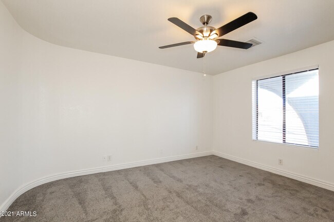 11812 N 43rd Dr Glendale, AZ 85304 photo 5