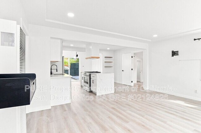 1926 Ensenada St Lemon Grove, CA 91945 photo 5