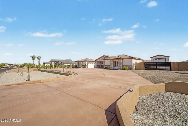 19821 W Whitton Ave Buckeye, AZ 85396 photo 3