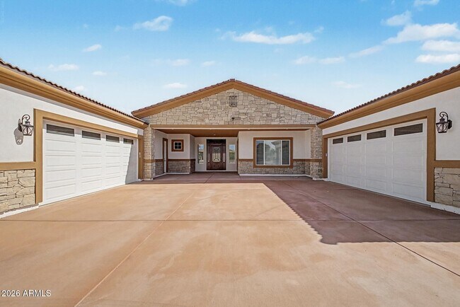 19821 W Whitton Ave Buckeye, AZ 85396 photo 5