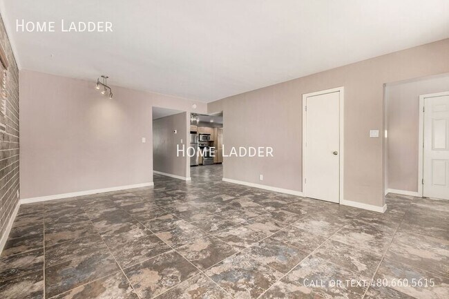1338 W Culver St Phoenix, AZ 85007 photo 4