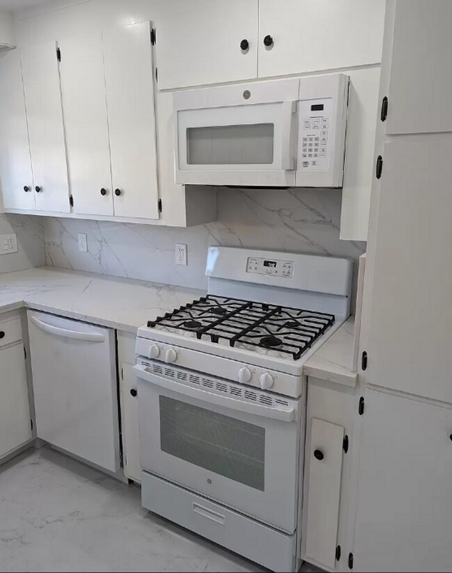 3307 Lenard Dr Castro Valley, CA 94546 photo 5