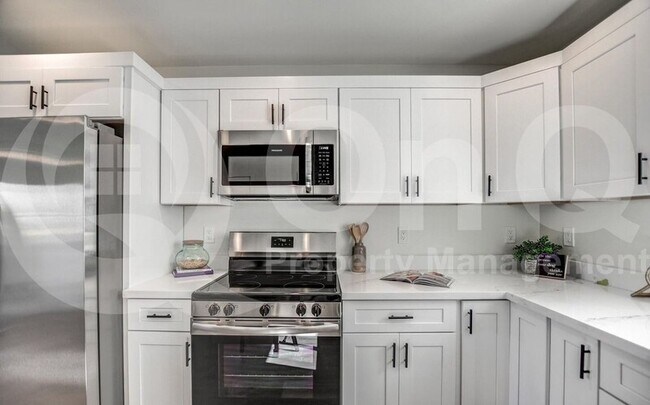 1315 W Cocopah St Phoenix, AZ 85007 photo 2