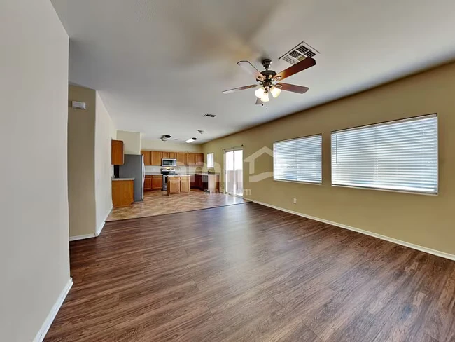 13240 W Watson Ln Surprise, AZ 85379 photo 5