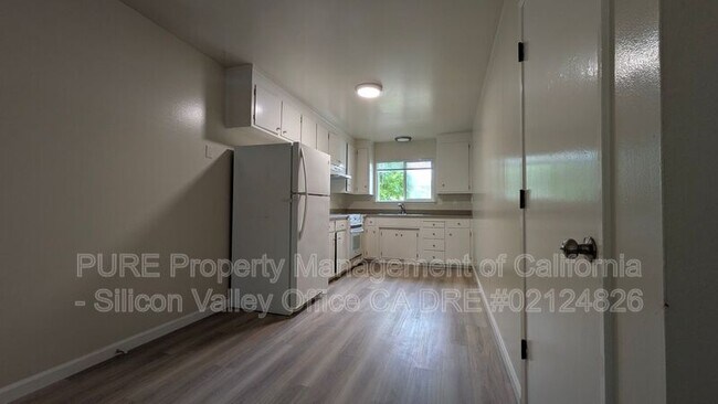 1792 Halterman Ave Santa Cruz, CA 95062 photo 2