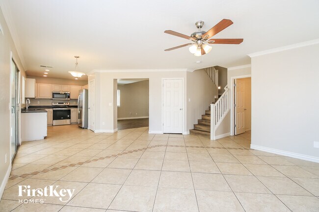 2477 W Wrangler Way photo 5
