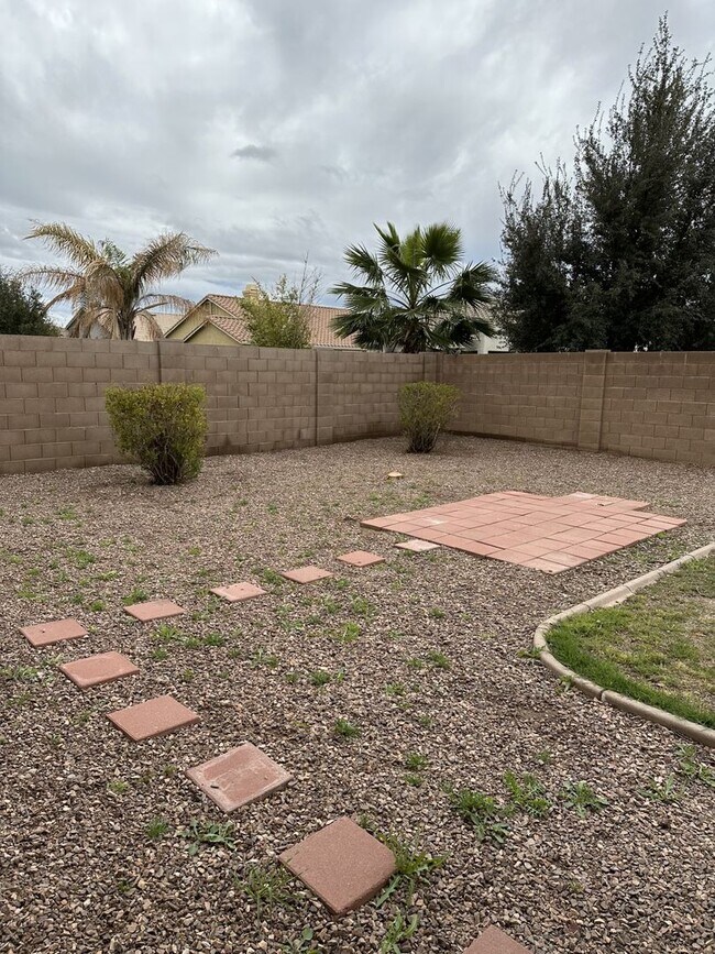 21805 E Camina Plata Queen Creek, AZ 85142 photo 3