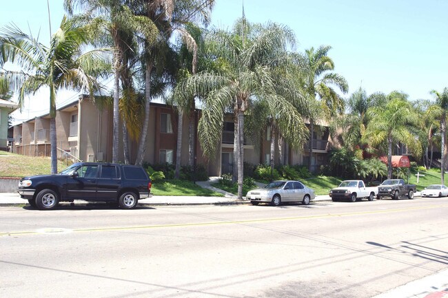 Carriage House Apartments photo 2