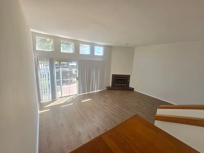 1874 Oliver Ave San Diego, CA 92109 photo 3