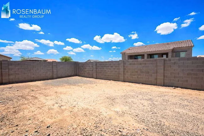 15196 S Avalon Rd Arizona City, AZ 85123 photo 3