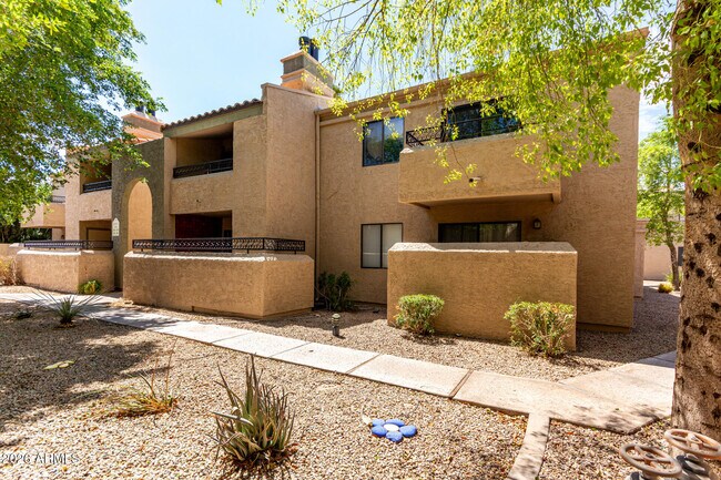 2935 N 68th St Scottsdale, AZ 85251 photo 3