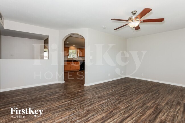 1010 W 4th Pl Mesa, AZ 85201 photo 4
