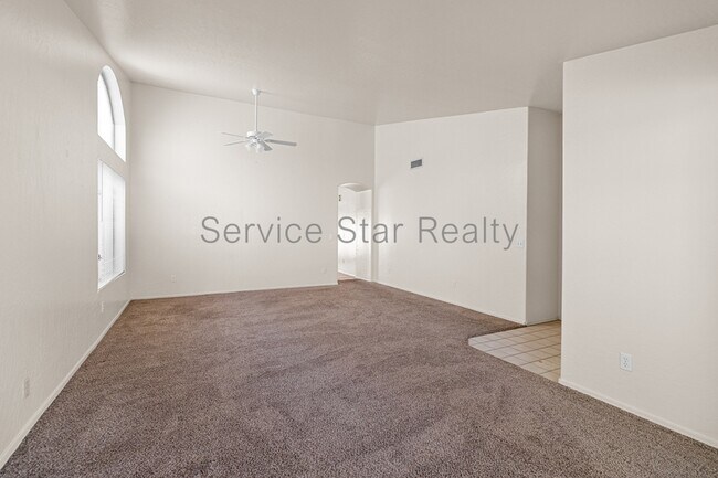 9409 S 51st St Phoenix, AZ 85044 photo 5