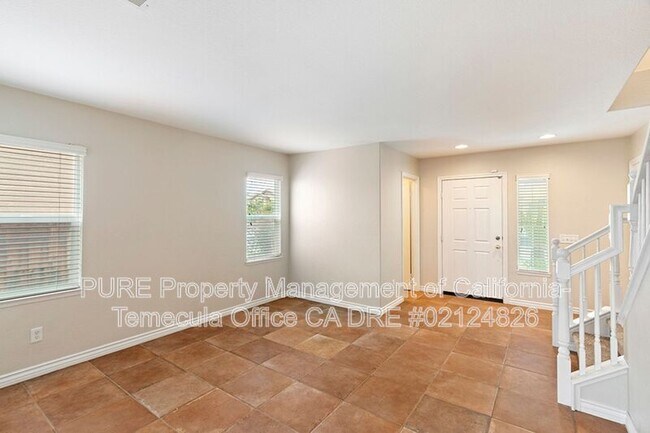 38149 Talavera Ct Murrieta, CA 92563 photo 3