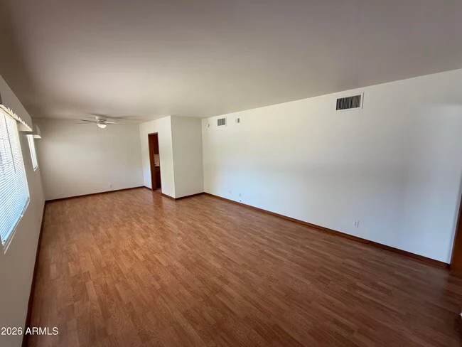 3416 N 43rd Pl Phoenix, AZ 85018 photo 5