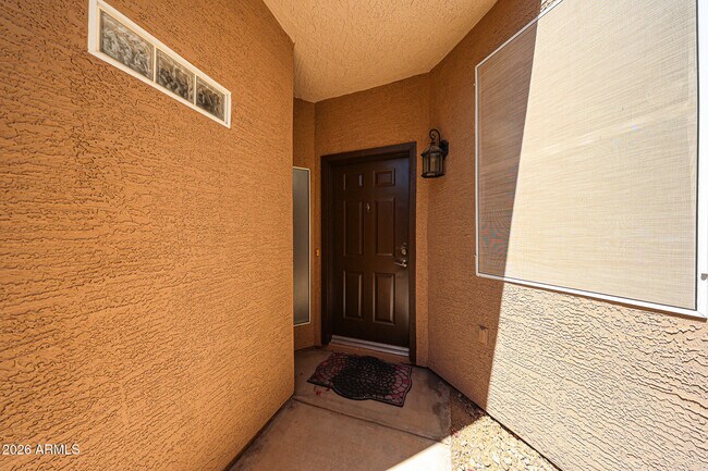 3221 N 37th St Phoenix, AZ 85018 photo 3