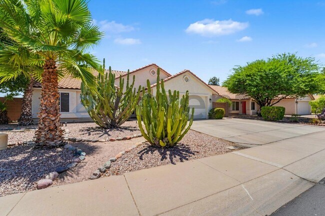 1157 E Encinas Ave photo 2