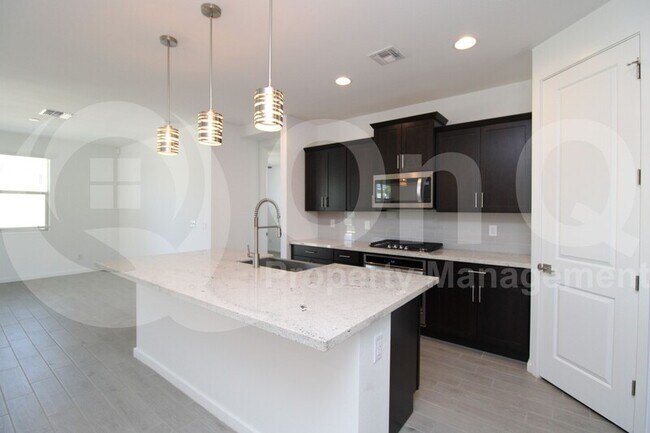 17694 W Pinnacle Vista Dr Surprise, AZ 85387 photo 3