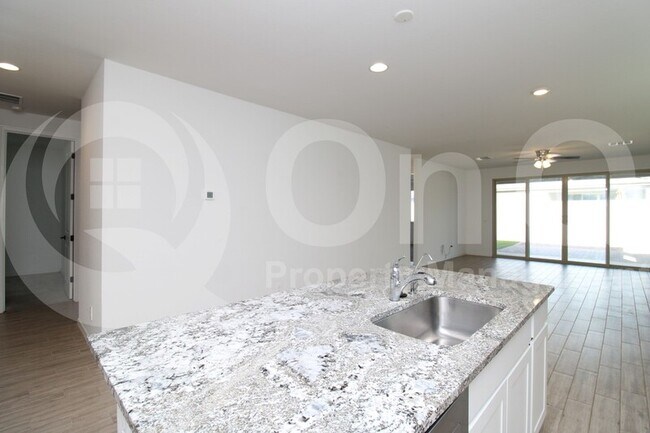 11248 E Unger Ave Mesa, AZ 85212 photo 5