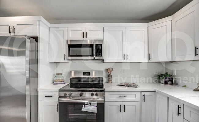 1315 W Cocopah St Phoenix, AZ 85007 photo 2