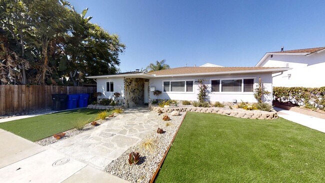 4941 Gary St San Diego, CA 92115 photo 2