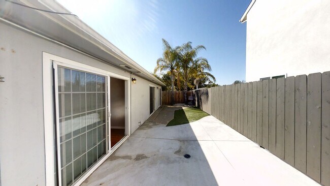 4941 Gary St San Diego, CA 92115 photo 3