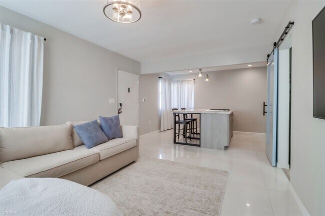 3659 Mission Blvd San Diego, CA 92109