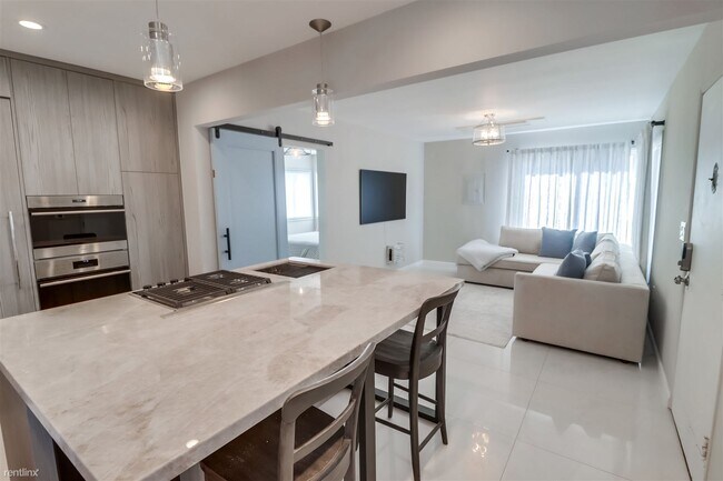 3659 Mission Blvd San Diego, CA 92109 photo 3