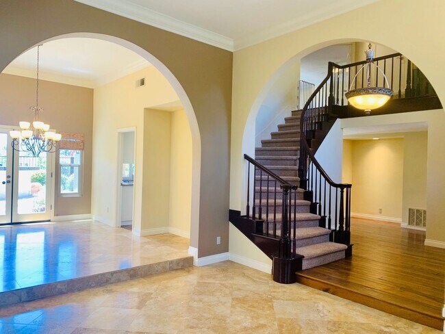 4437 Mensha Pl San Diego, CA 92130 photo 2