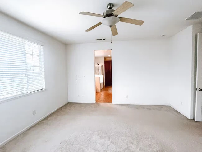 2356 Cantalise Dr photo 3