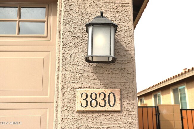 3830 S 64th Dr Phoenix, AZ 85043 photo 5