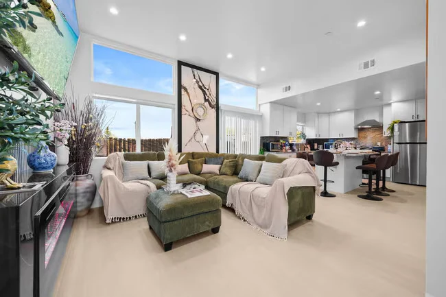 1219 Denver Ln El Cajon, CA 92021