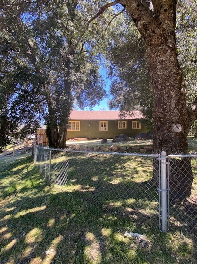 7475 Pine Valley Rd Pine Valley, CA 91962 photo 3