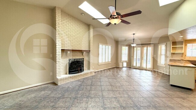 3413 W Kristal Way Phoenix, AZ 85027 photo 4